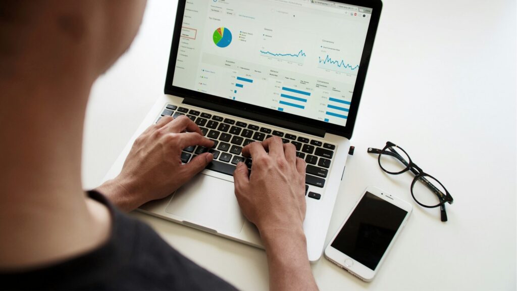بناء تقرير مالي احترافي على Excel خطوة بخطوة